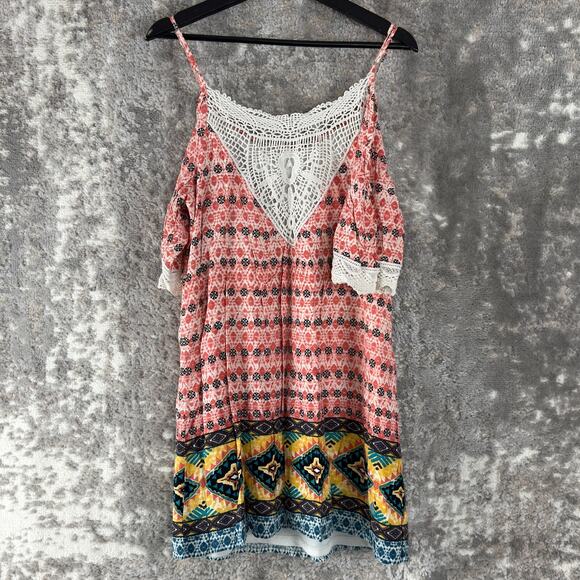 EyeShadow Size L Geometric Lace Cold Shoulder Dress Pink Short Sleeve Lined - Picture 3 of 10